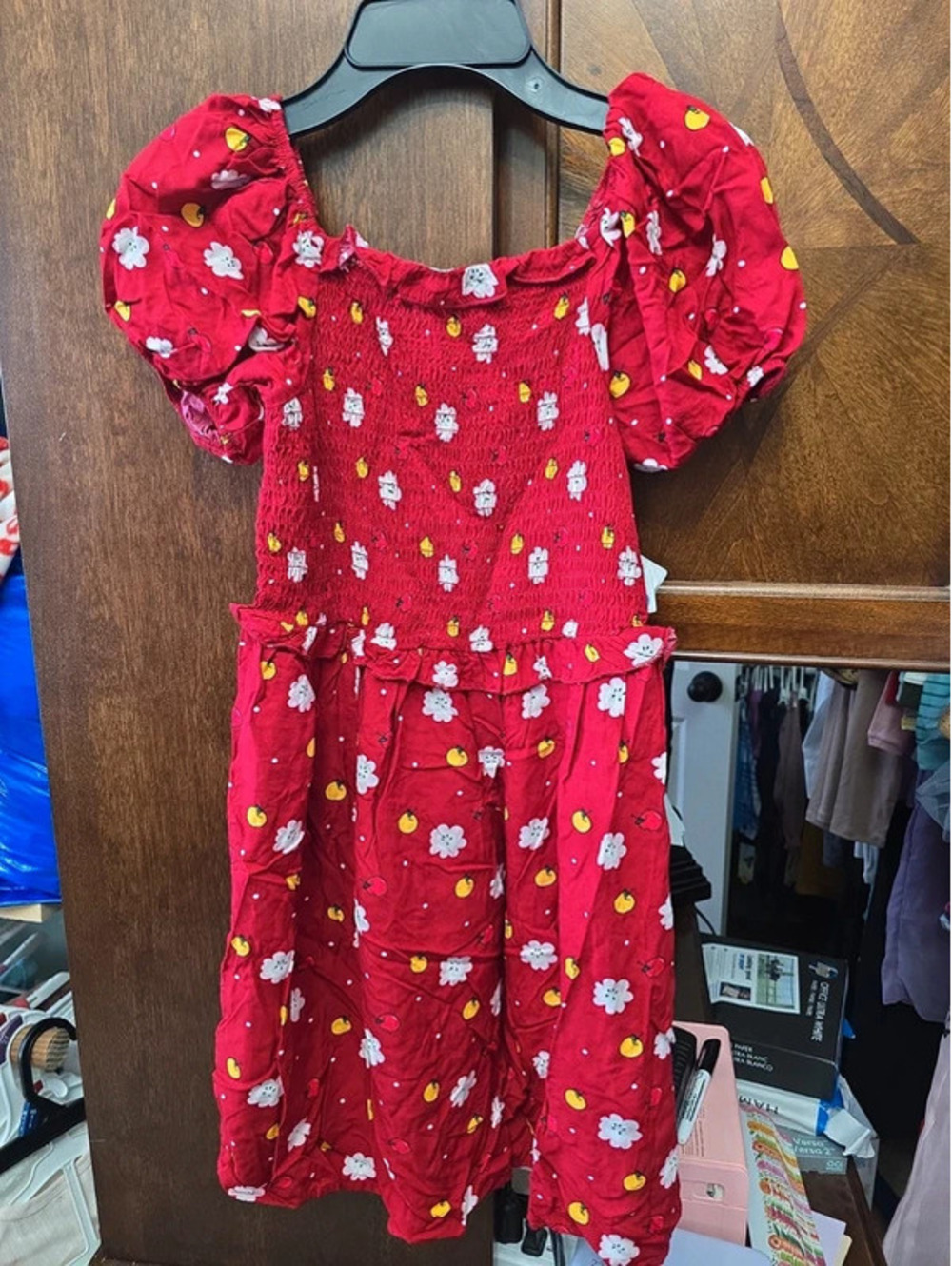 7/8 brand new snow white dress from the disney store. Item 1125